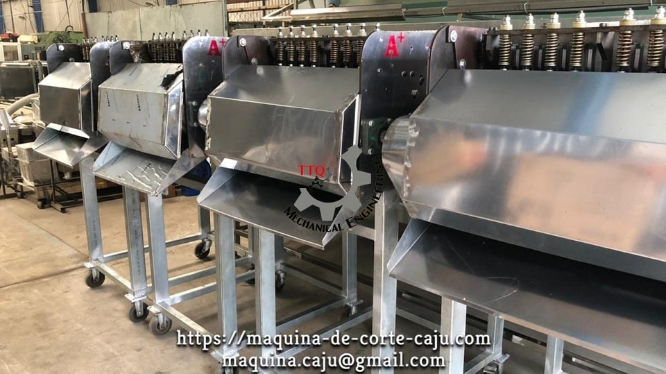 Cashew Cutting Machine