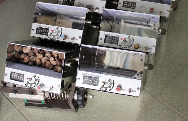 Cashew Moisture Meter | Digital Moisture Meter for Cashew Nuts