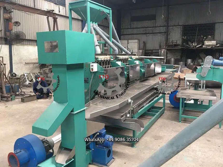 Cashew Scooping Machine